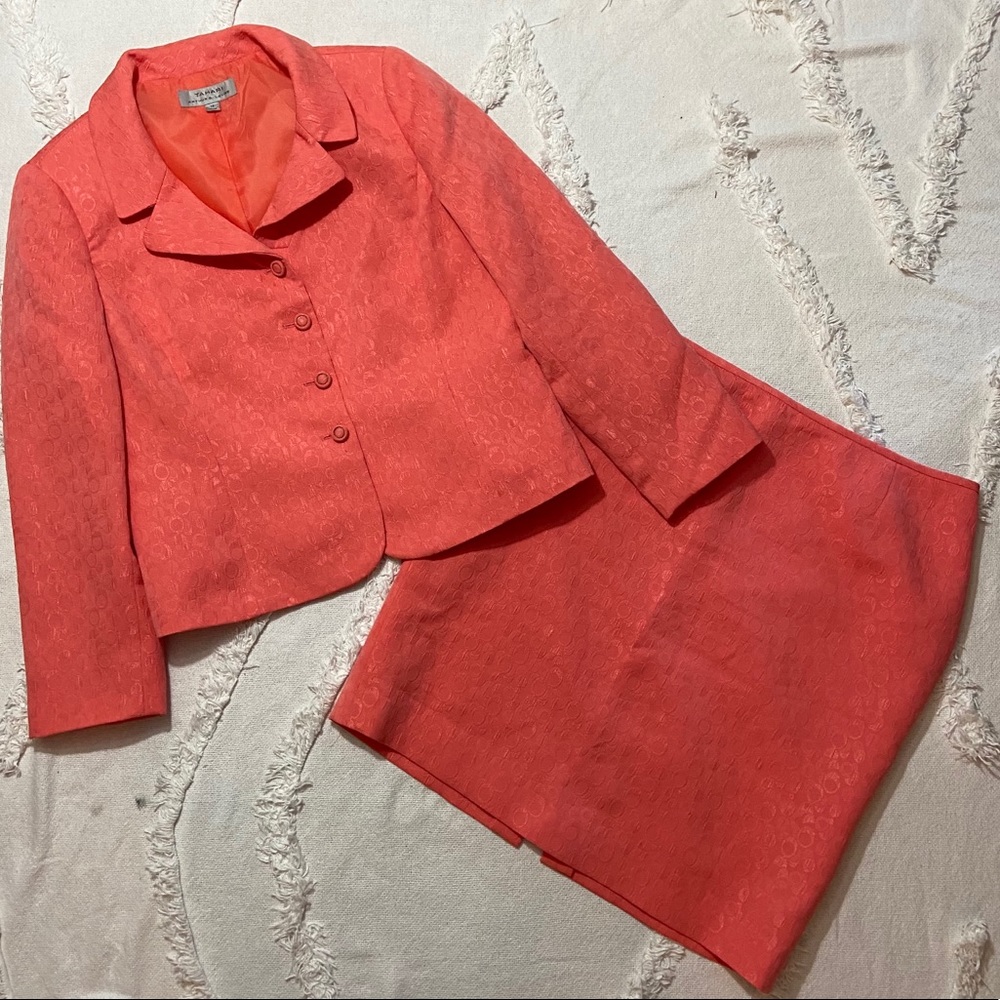 Orange Oval Design Tahari Skirt Suit Size 16